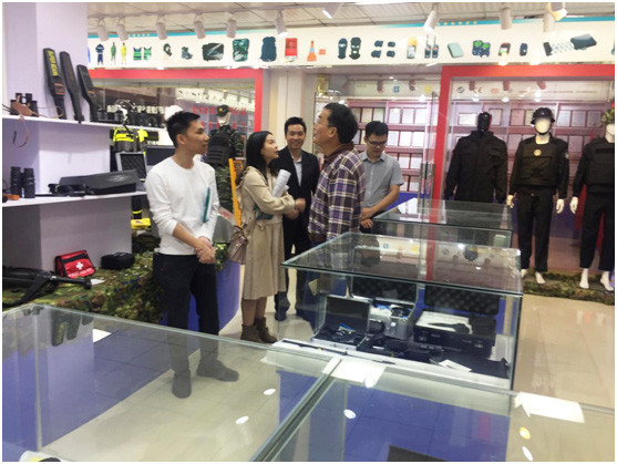 東城政法辦領導考察指導守門神科技集團“平安文化”建設情況